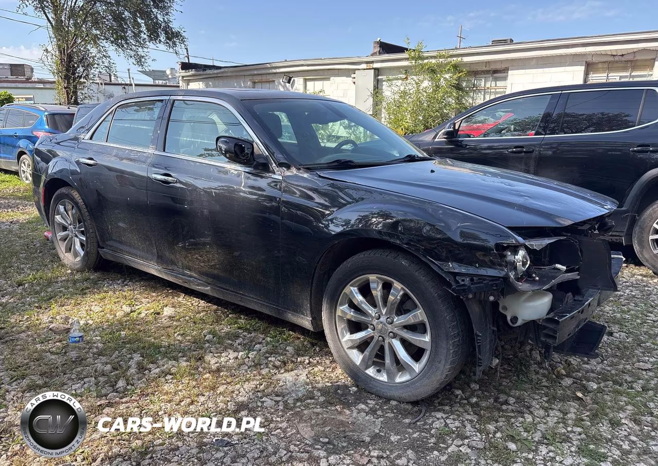 2016 Chrysler 300C