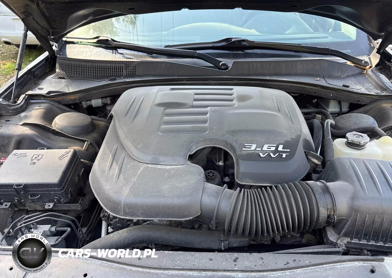 2016 Chrysler 300C VIN:2C3CCAKG8GH270141 - 10