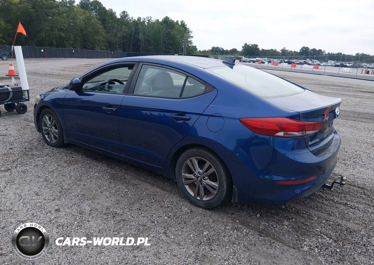 2017 Hyundai Elantra Se VIN:5NPD84LF2HH084645 - 3