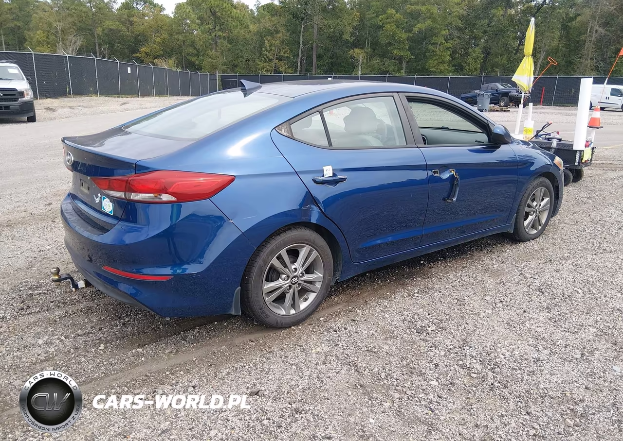 2017 Hyundai Elantra Se VIN:5NPD84LF2HH084645 - 4
