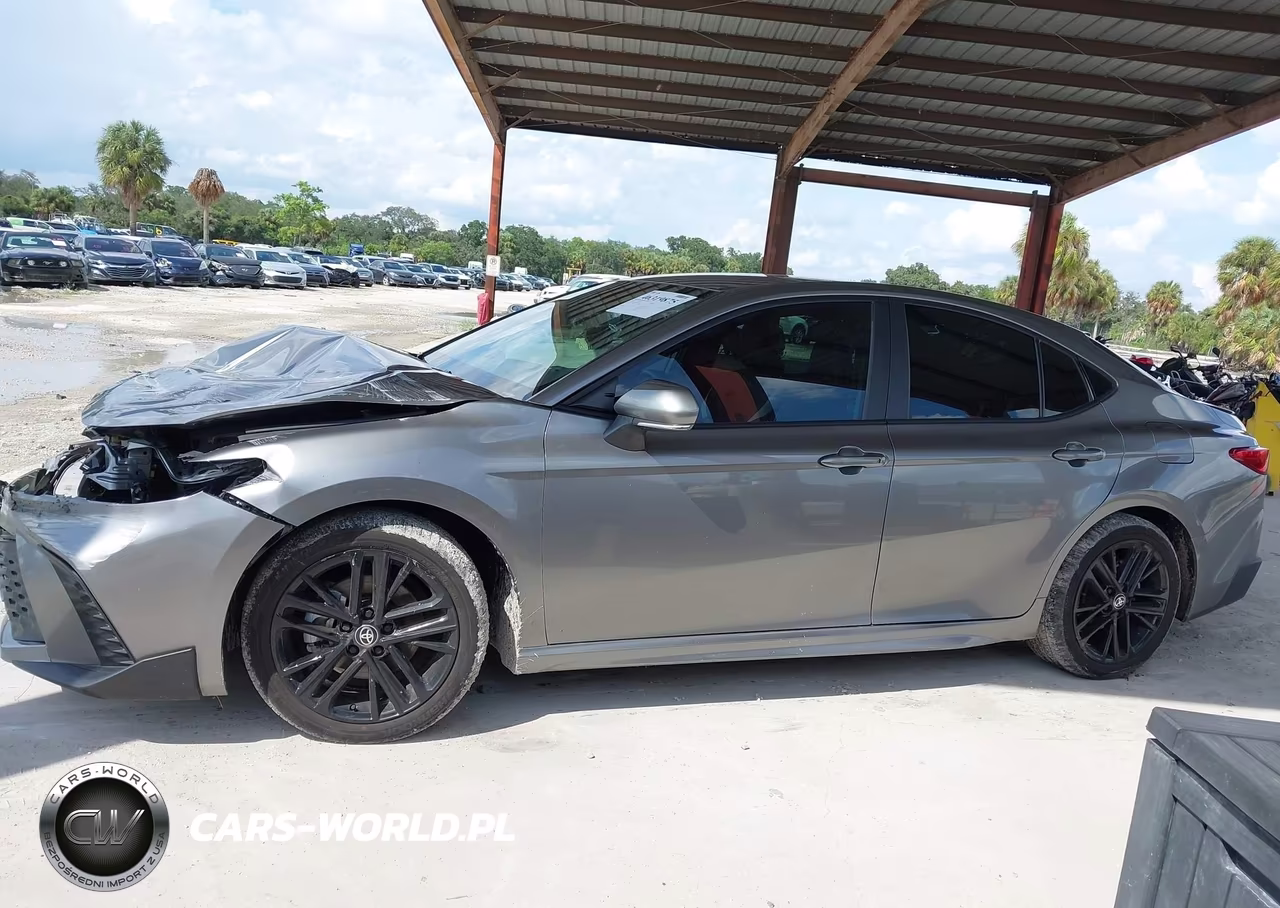 2025 Toyota Camry Se VIN:4T1DAACK6SU569069 - 15
