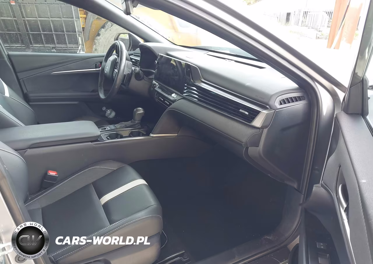 2025 Toyota Camry Se VIN:4T1DAACK6SU569069 - 5