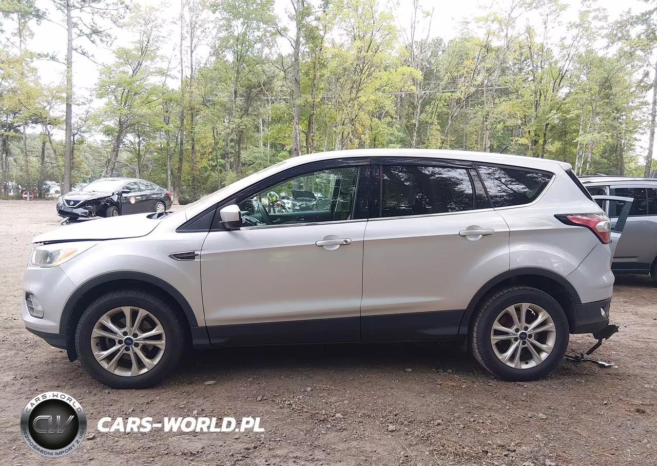 2017 Ford Escape Se VIN:1FMCU0GD7HUB97095 - 14