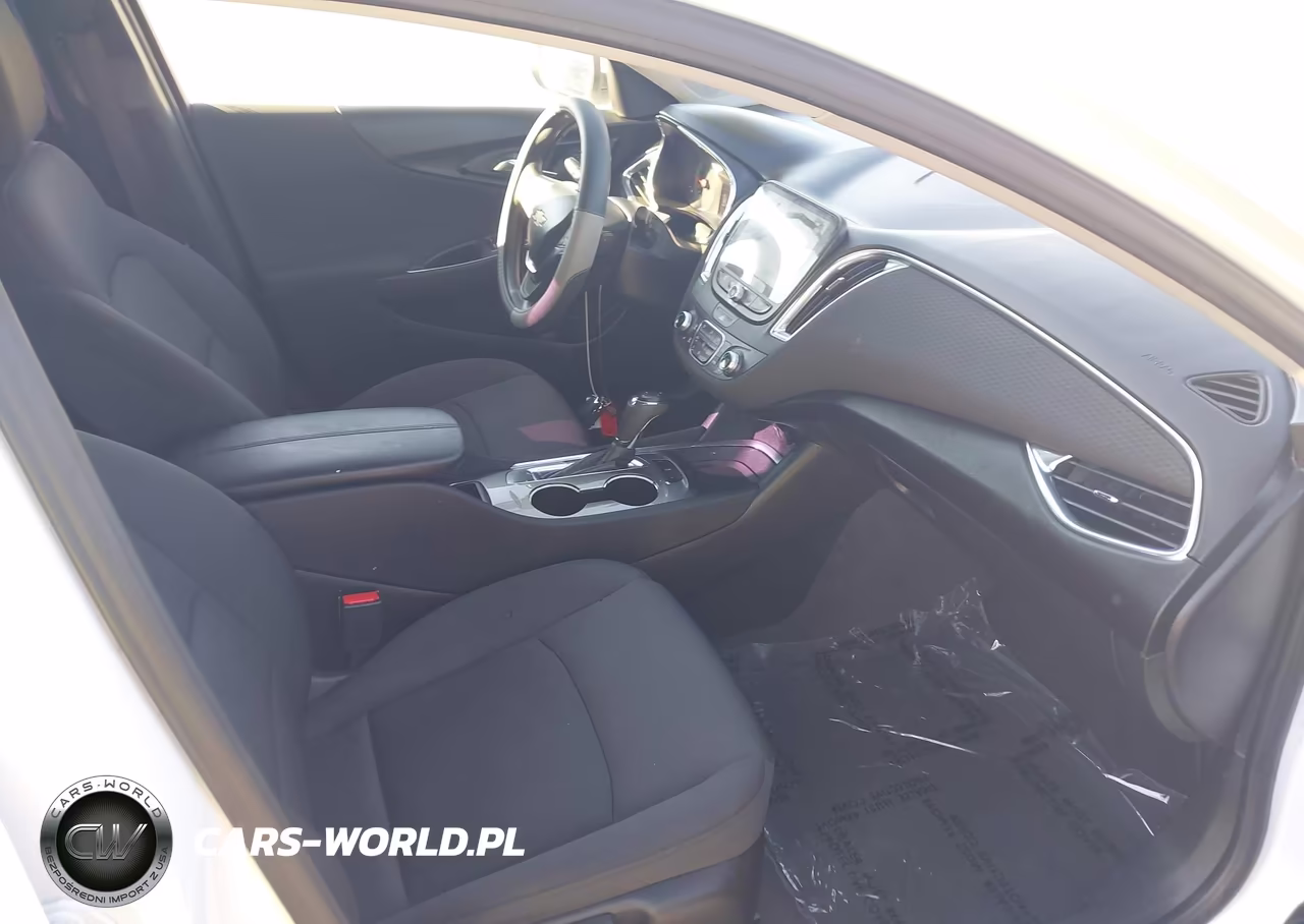 2019 Chevrolet Malibu Lt VIN:1G1ZD5ST0KF116484 - 5