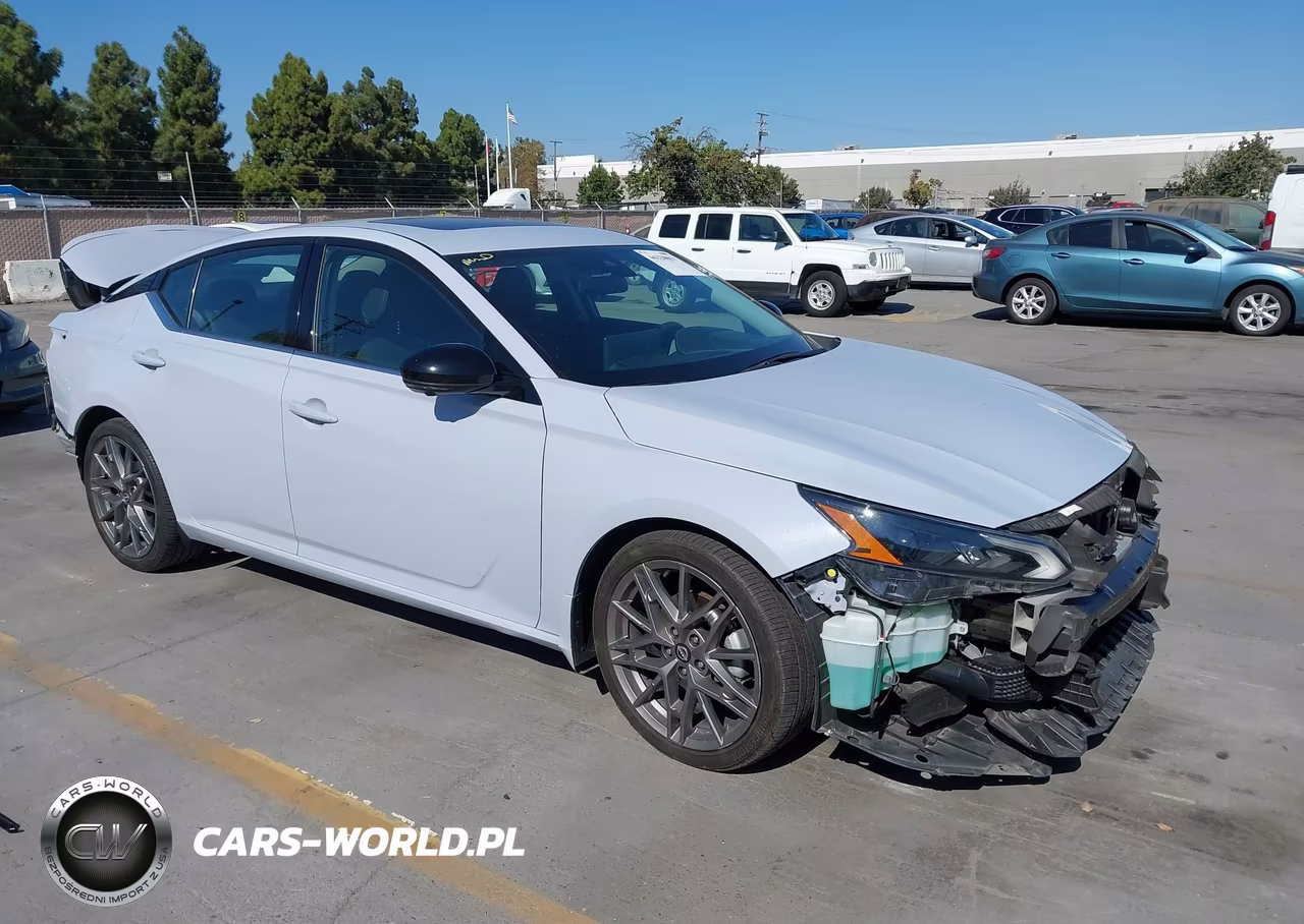 2023 Nissan Altima Sr Vc-Turbo Fwd