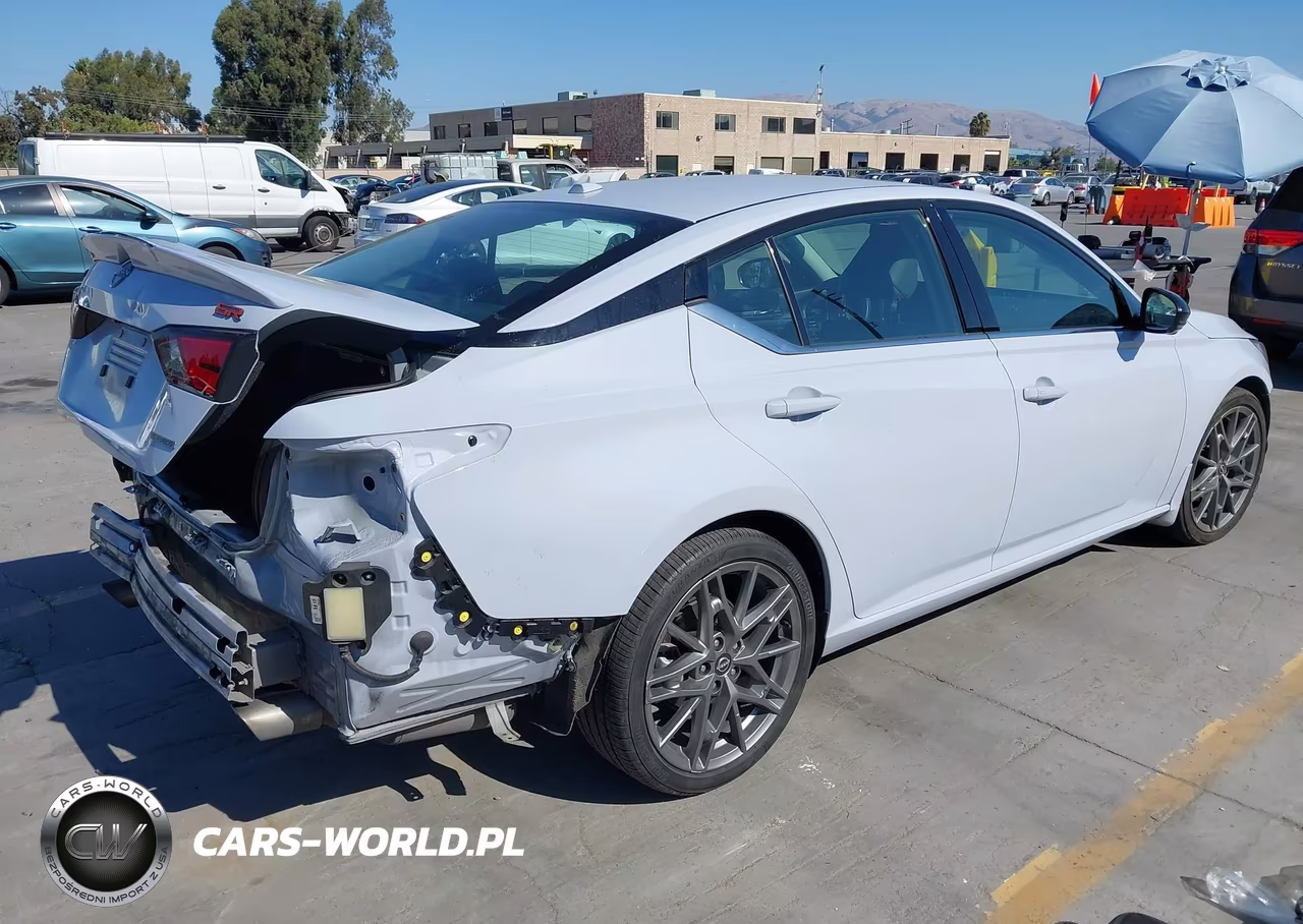 2023 Nissan Altima Sr Vc-Turbo Fwd VIN:1N4AL4CVXPN325560 - 4