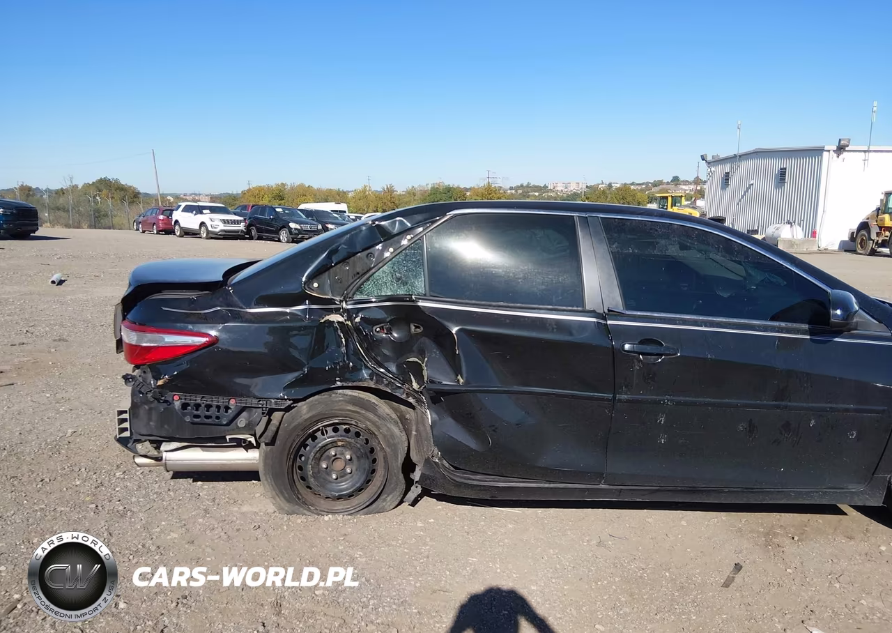 2016 Toyota Camry Le VIN:4T4BF1FK0GR570753 - 6