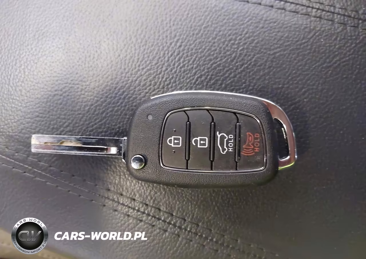 2017 Hyundai Santa Fe Sport 2.4L VIN:5XYZT3LBXHG411084 - 11