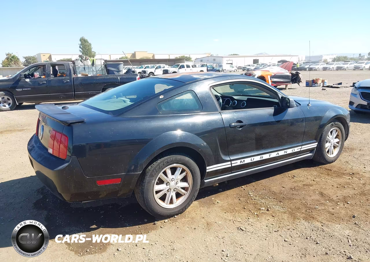 2007 Ford Mustang V6 Deluxe-V6 Premium VIN:1ZVFT80N675354322 - 4