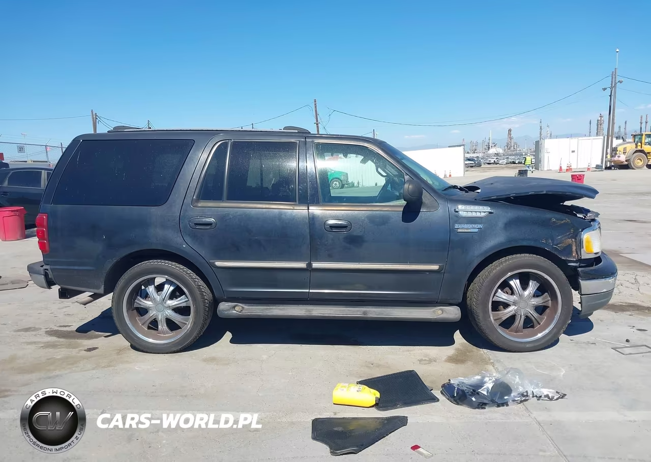 2000 Ford Expedition Xlt VIN:1FMRU15L1YLB48135 - 15