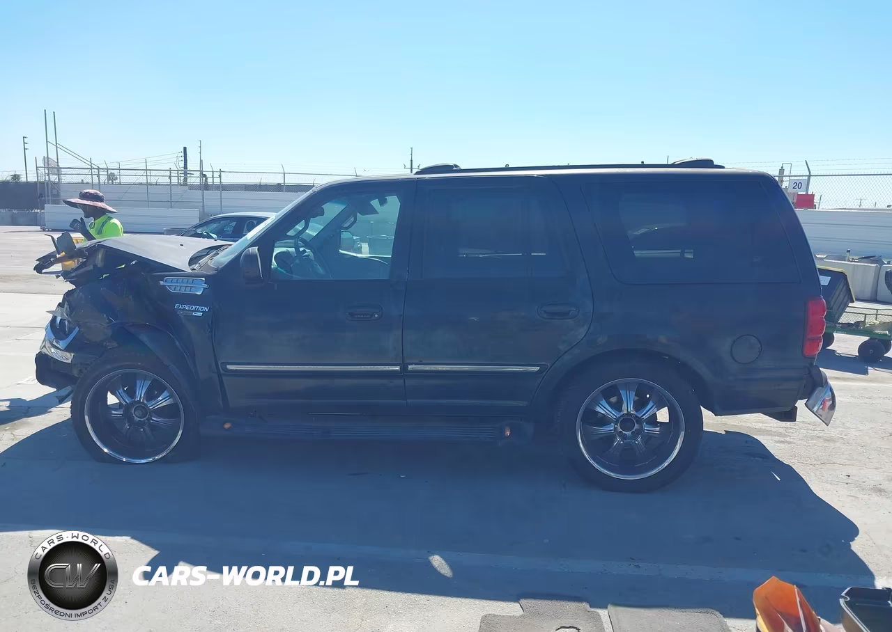 2000 Ford Expedition Xlt VIN:1FMRU15L1YLB48135 - 16