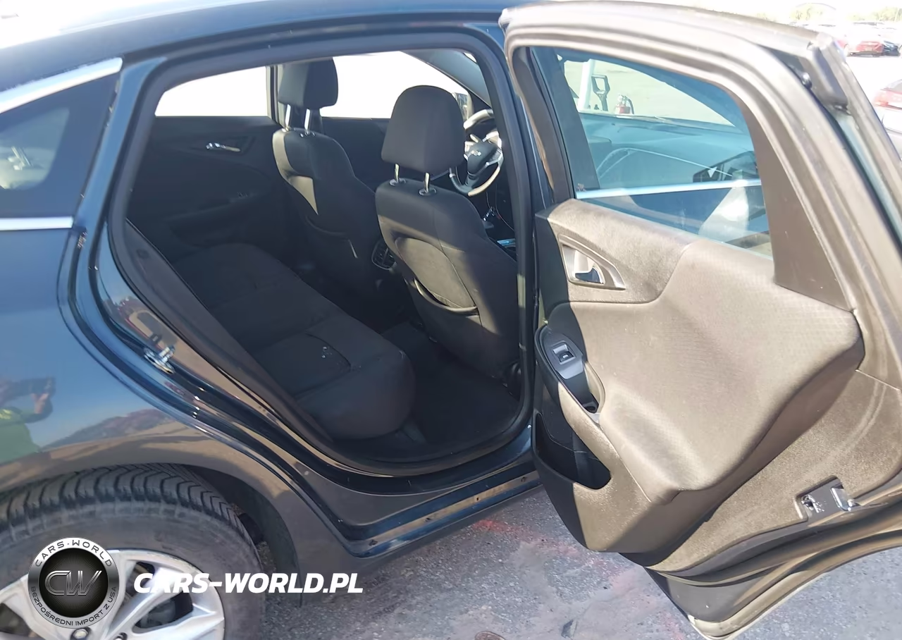 2019 Chevrolet Malibu Lt VIN:1G1ZD5ST4KF215650 - 8