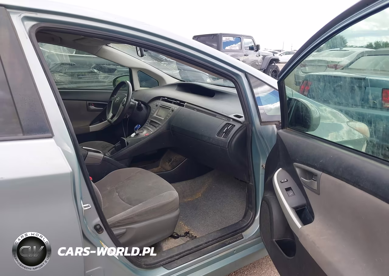 2012 Toyota Prius Plug-In VIN:JTDKN3DP2C3014312 - 5