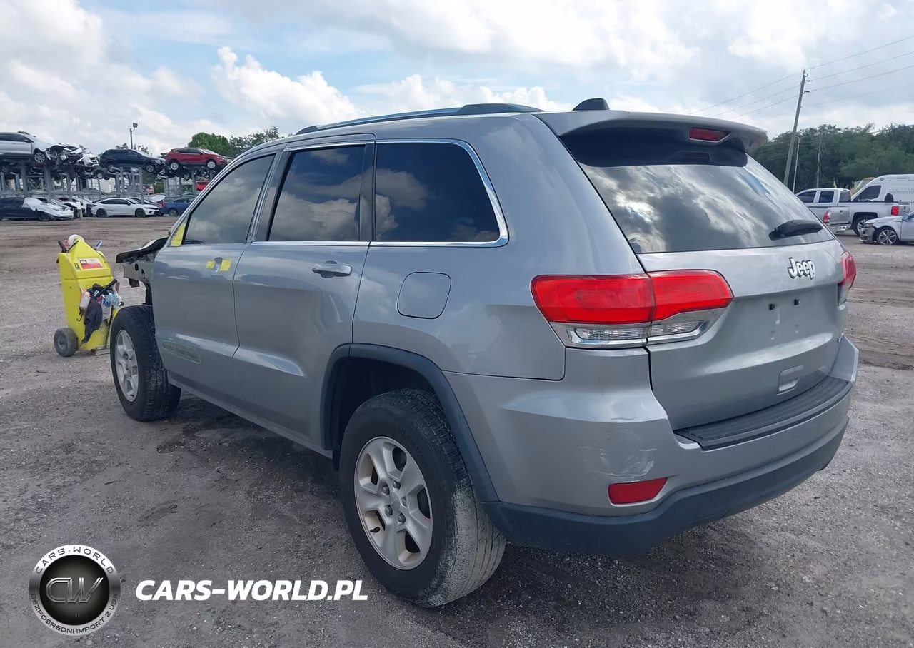 2015 Jeep Grand Cherokee Laredo VIN:1C4RJEAG6FC219288 - 3