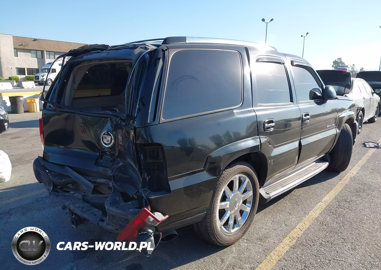 2004 Cadillac Escalade Standard VIN:1GYEC63TX4R300100 - 4