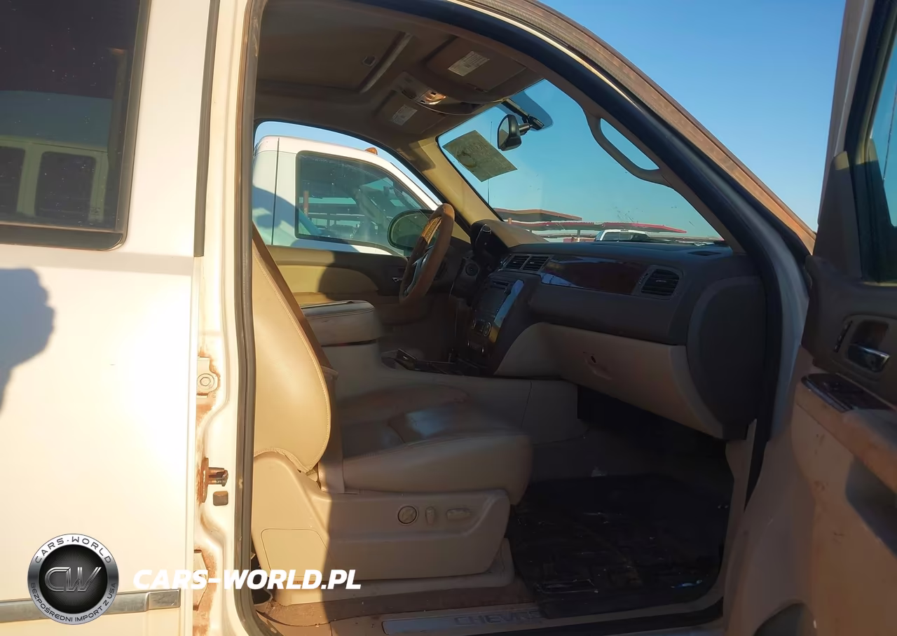 2012 Chevrolet Avalanche 1500 Ltz VIN:3GNTKGE77CG252017 - 5