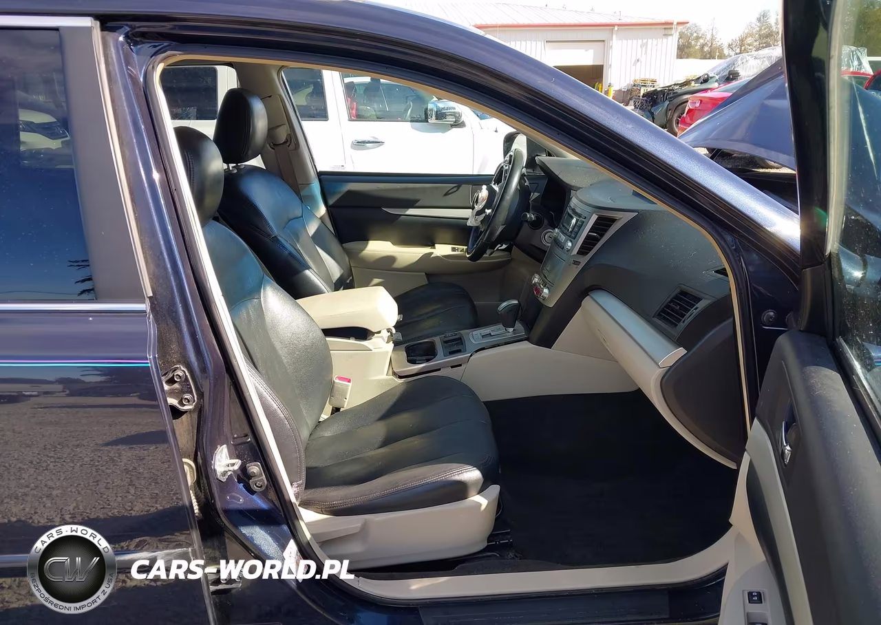 2013 Subaru Outback 2.5I Premium VIN:4S4BRBGC8D3218102 - 16