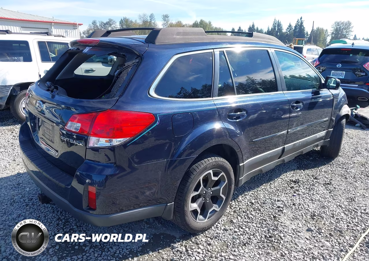 2013 Subaru Outback 2.5I Premium VIN:4S4BRBGC8D3218102 - 4