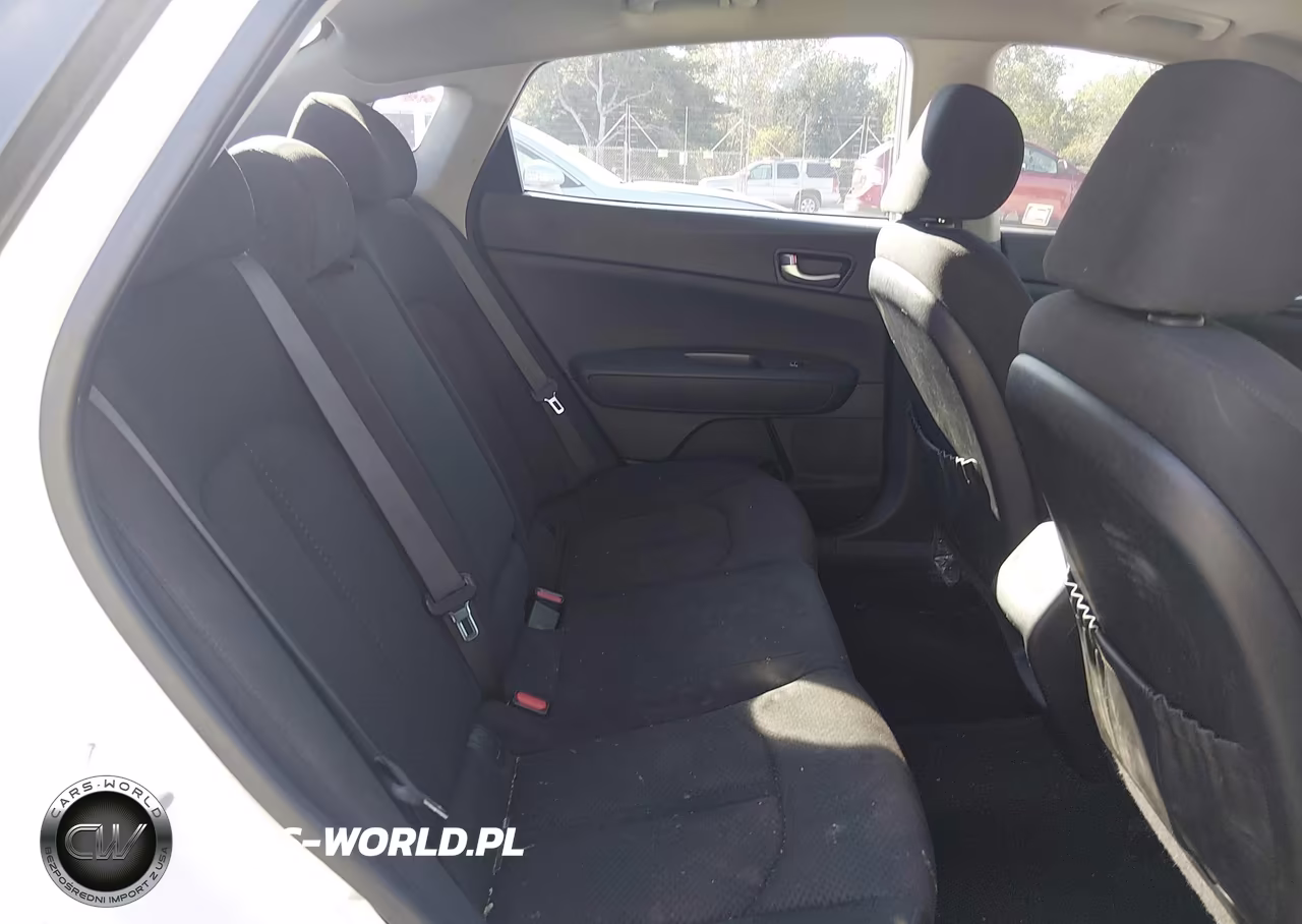 2016 Kia Optima Lx VIN:KNAGT4L33G5095246 - 8