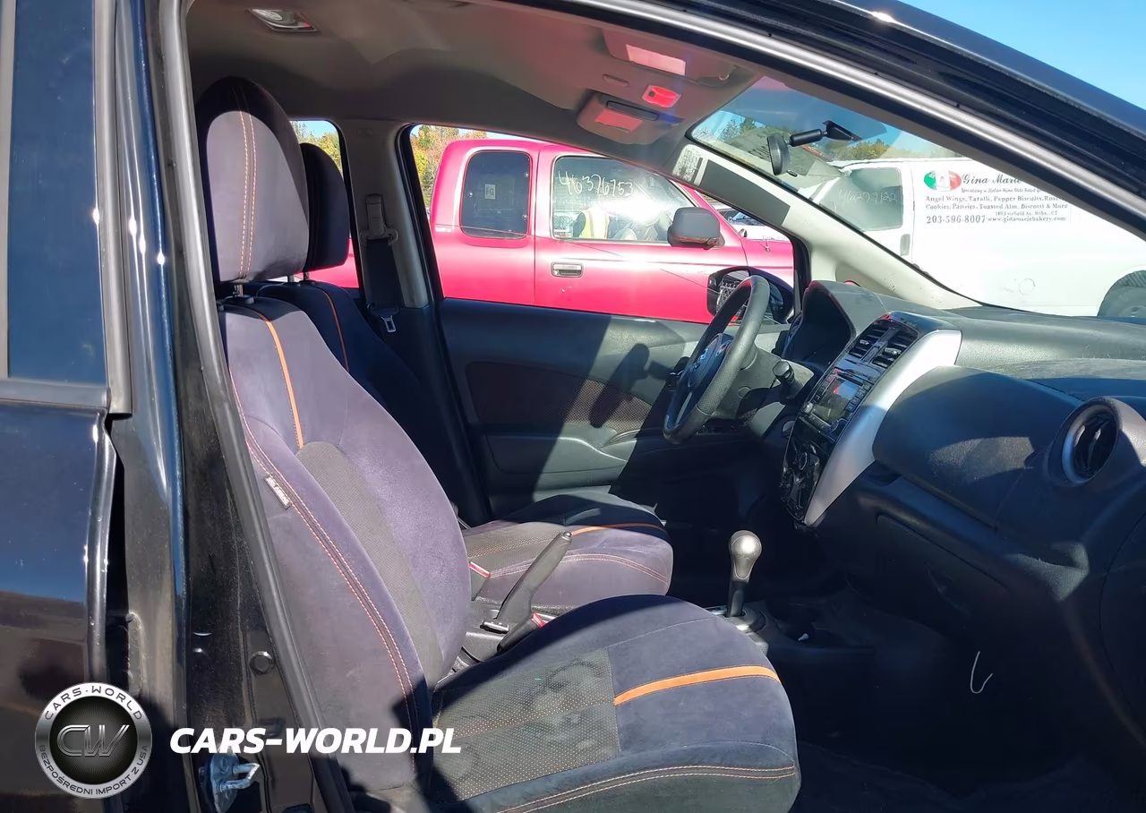 2015 Nissan Versa Note Sr VIN:3N1CE2CPXFL396777 - 5