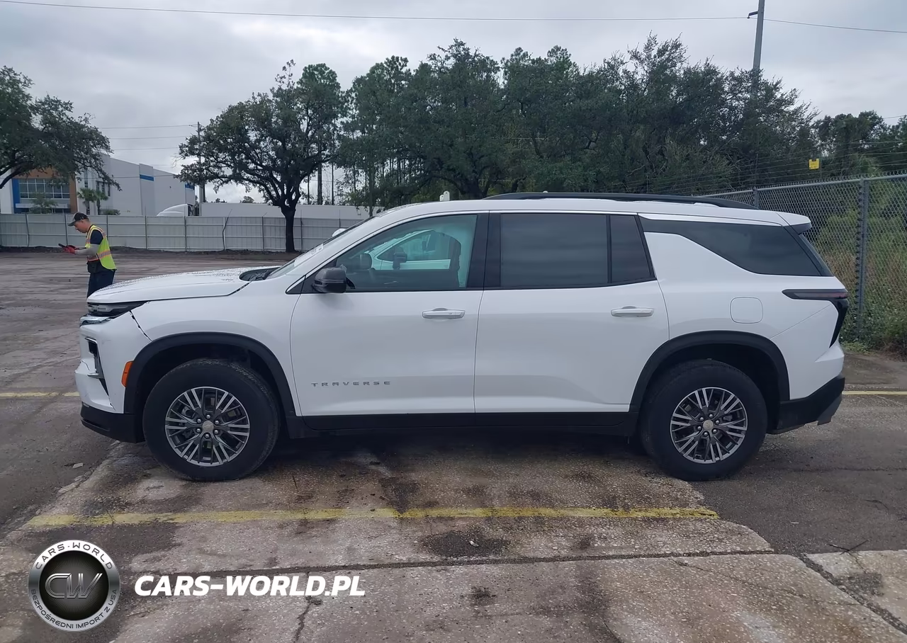 2026 Chevrolet Traverse Fwd Lt VIN:1GNERGKS2TJ148465 - 14