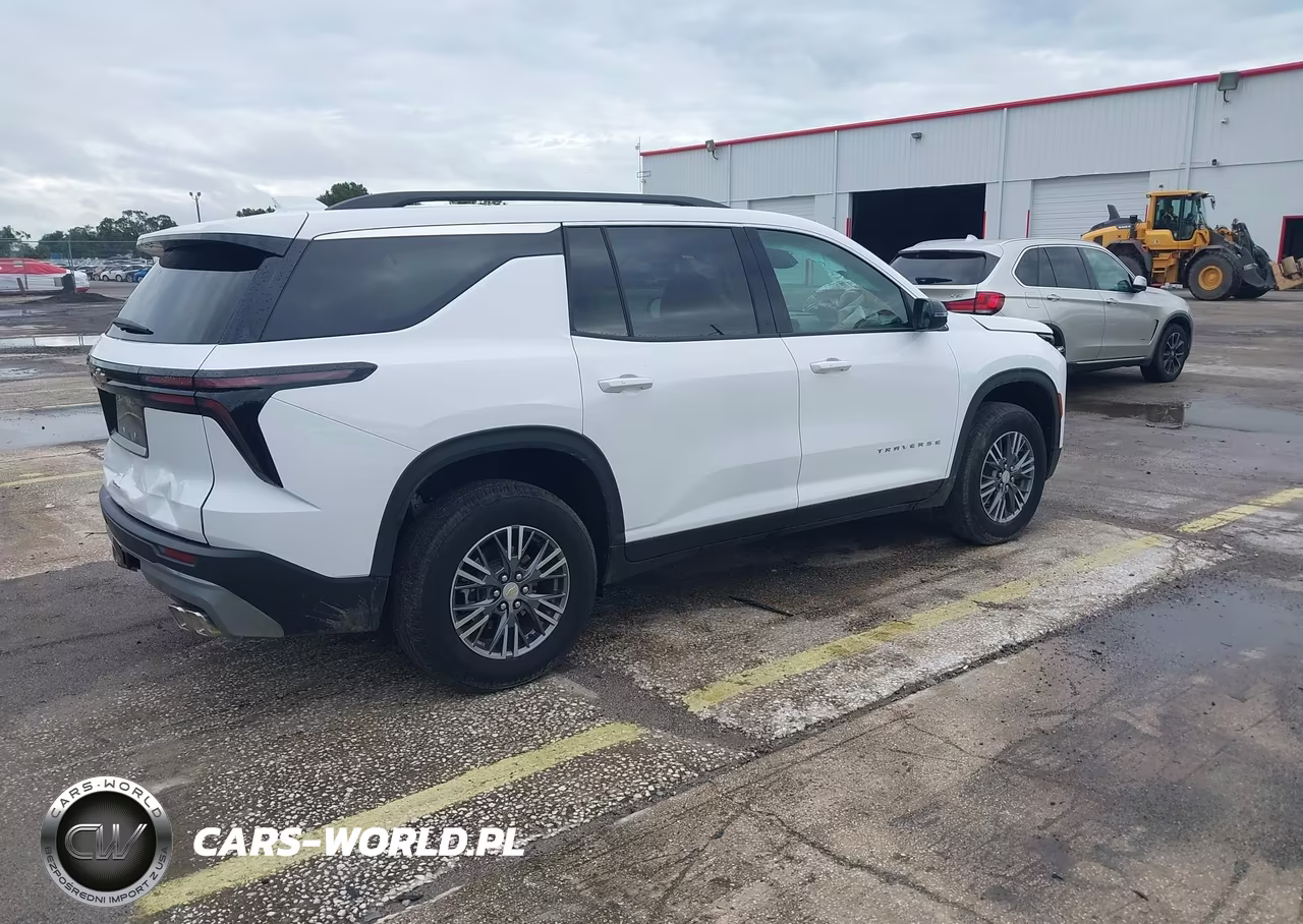 2026 Chevrolet Traverse Fwd Lt VIN:1GNERGKS2TJ148465 - 4