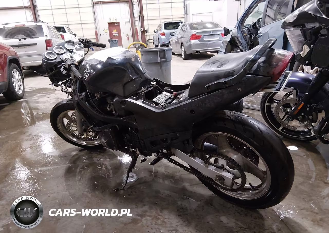 1990 Suzuki Gsx600 F VIN:JS1GN72A9L2104553 - 3