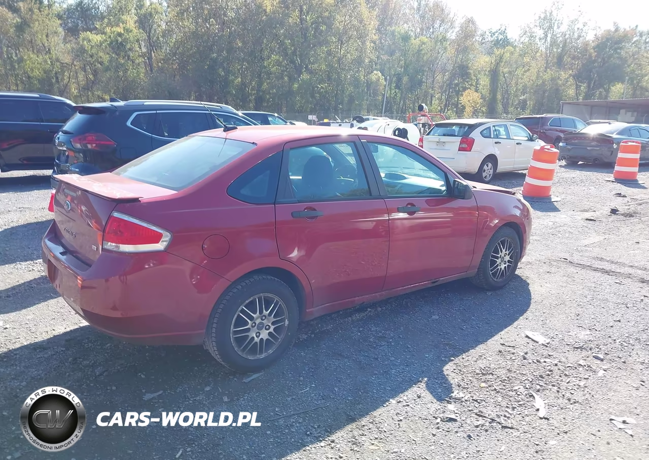2010 Ford Focus Se VIN:1FAHP3FN5AW108198 - 4
