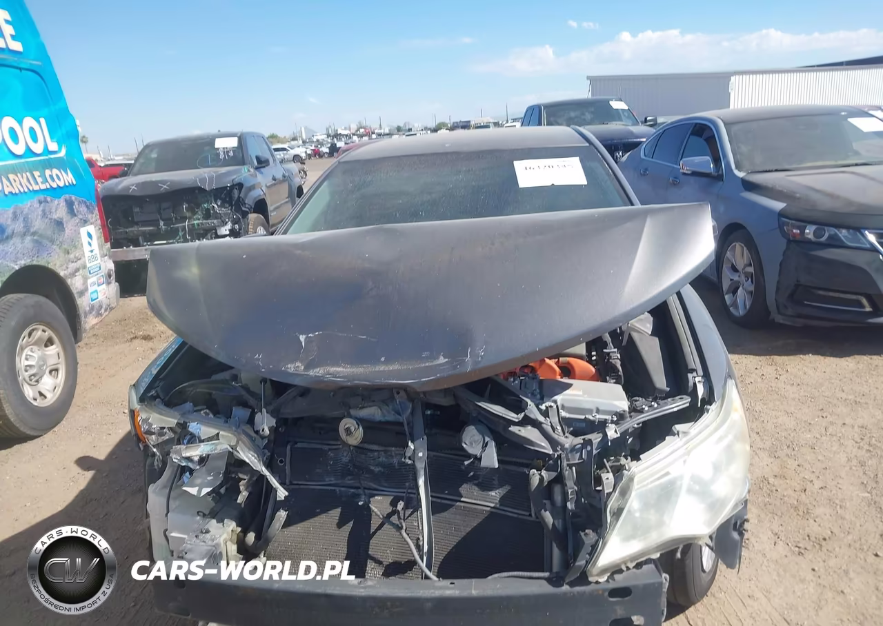 2013 Toyota Camry Hybrid Le VIN:4T1BD1FK9DU092585 - 12