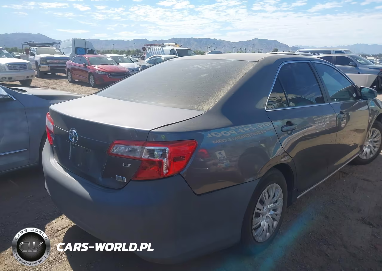 2013 Toyota Camry Hybrid Le VIN:4T1BD1FK9DU092585 - 4