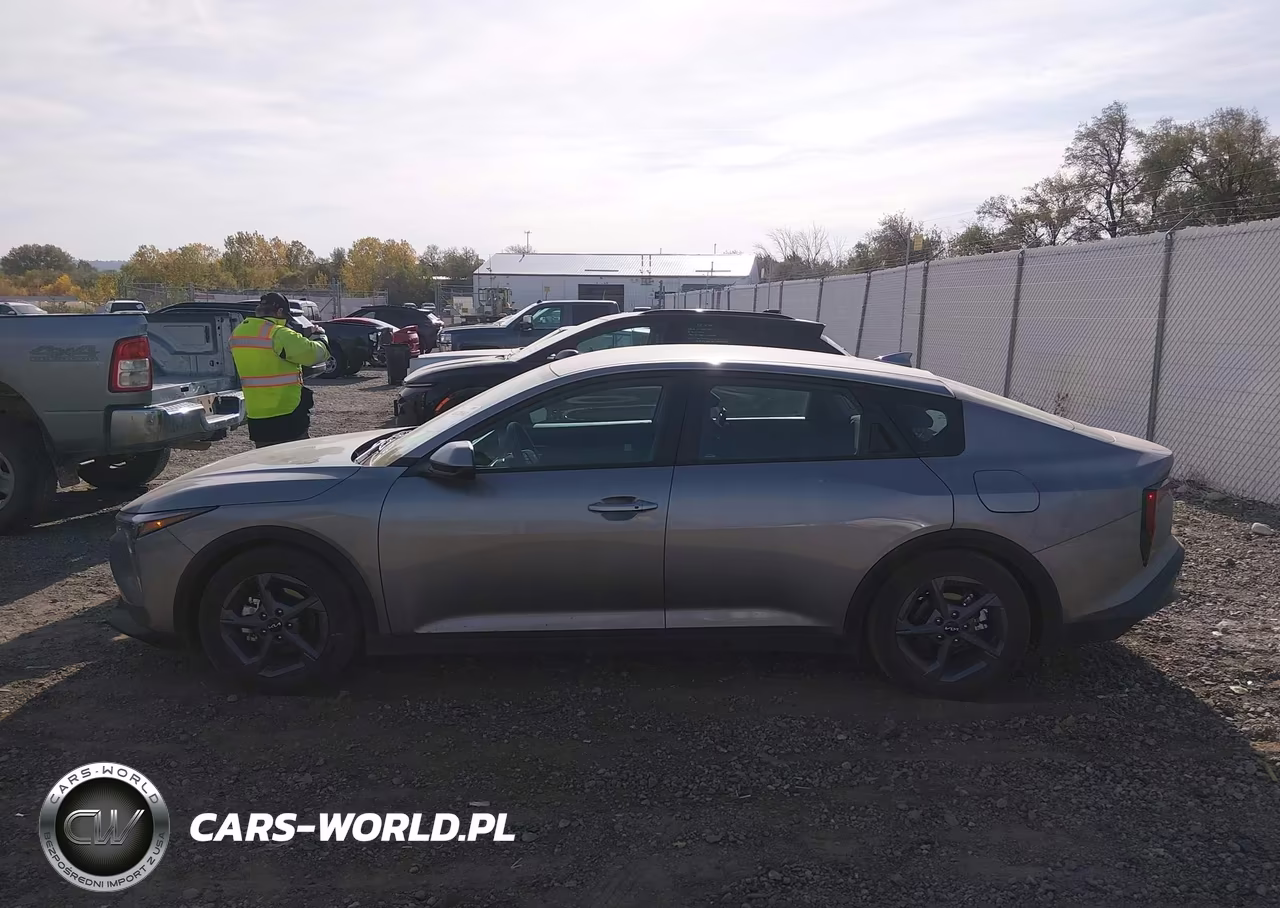 2026 Kia K4 Lxs VIN:3KPFT4DE2TE313643 - 14