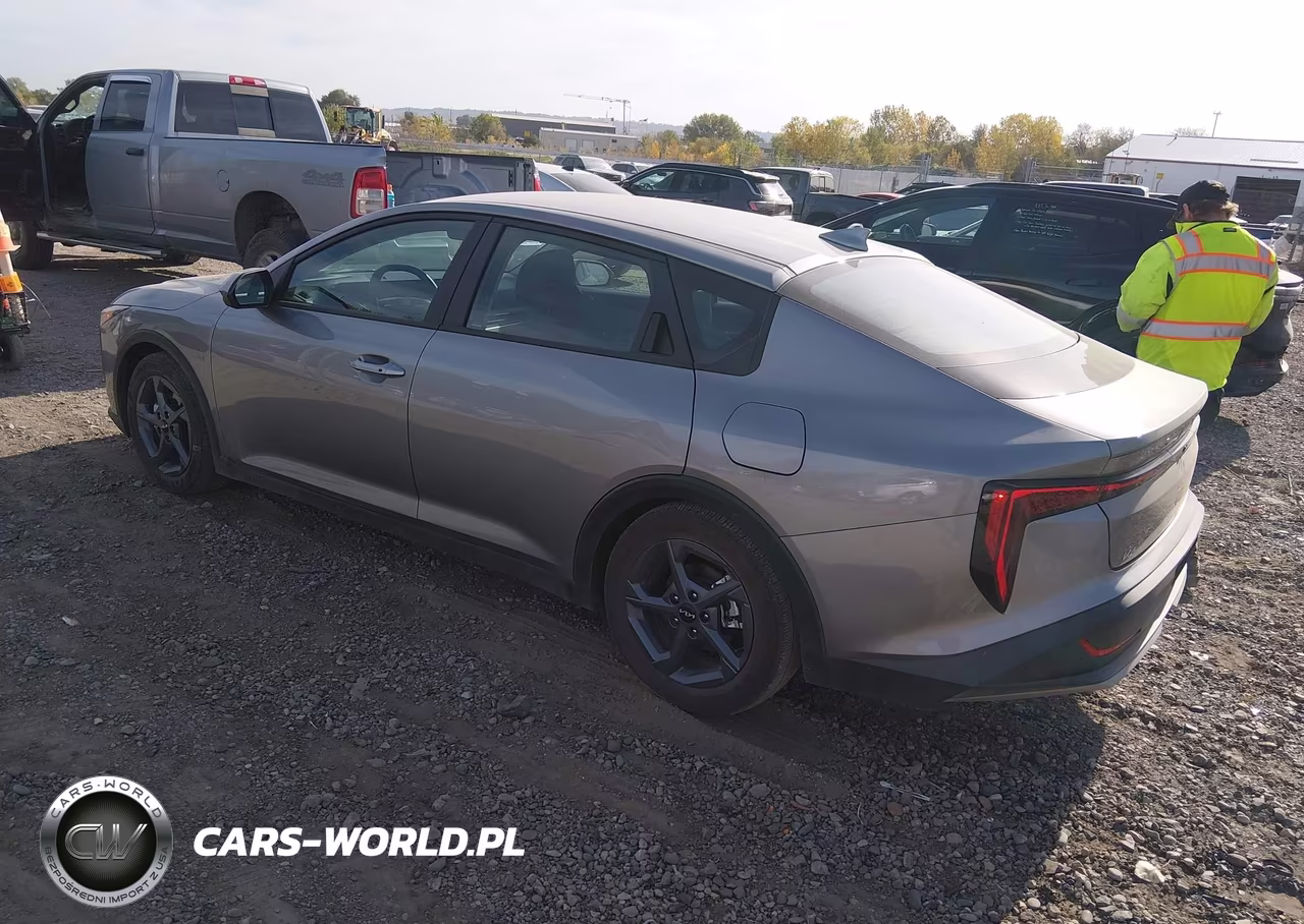 2026 Kia K4 Lxs VIN:3KPFT4DE2TE313643 - 3