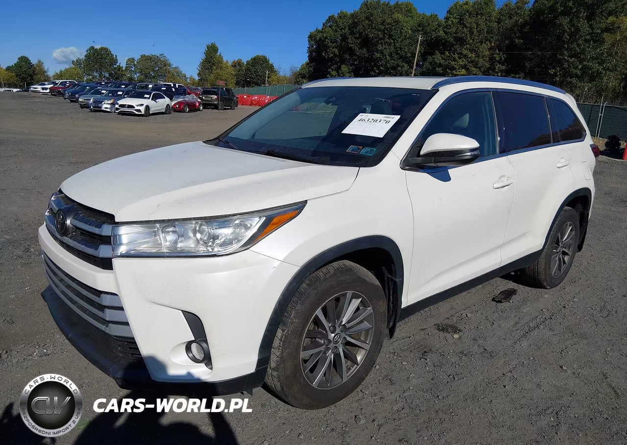 2019 Toyota Highlander Xle VIN:5TDJZRFH3KS601964 - 2