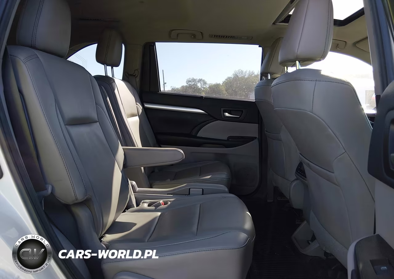 2019 Toyota Highlander Xle VIN:5TDJZRFH3KS601964 - 8
