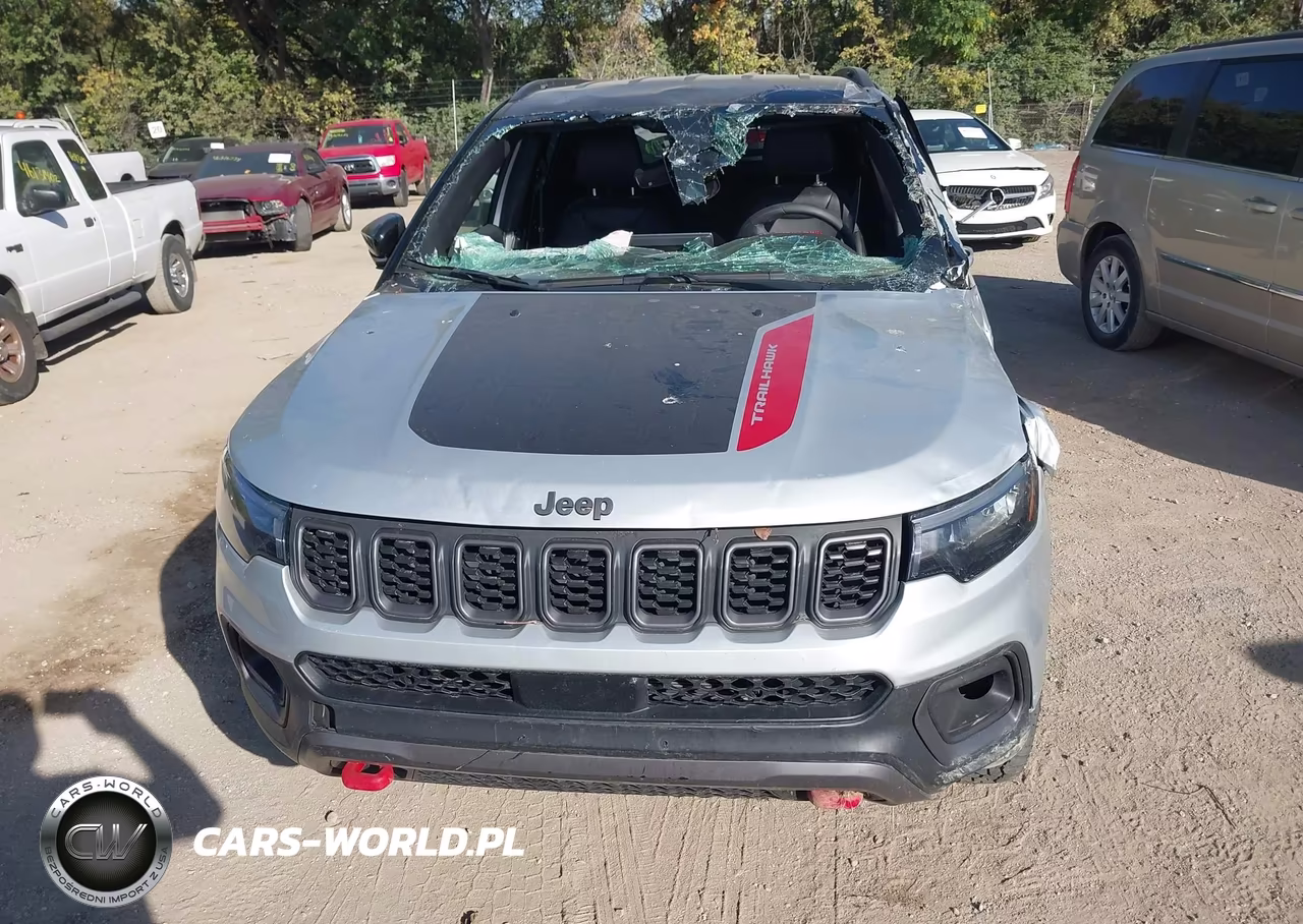 2025 Jeep Compass Trailhawk 4X4 VIN:3C4NJDDN0ST621714 - 12