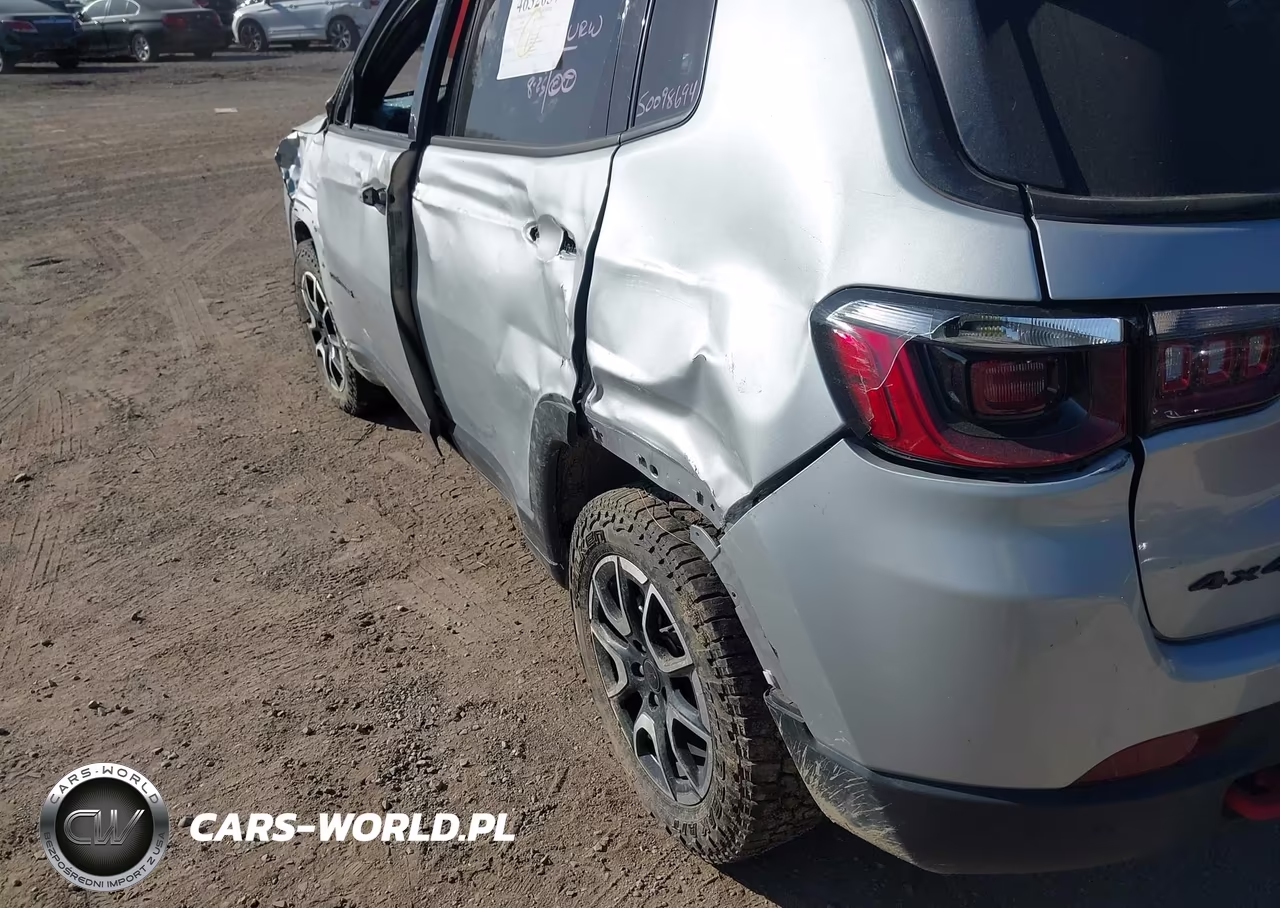 2025 Jeep Compass Trailhawk 4X4 VIN:3C4NJDDN0ST621714 - 19