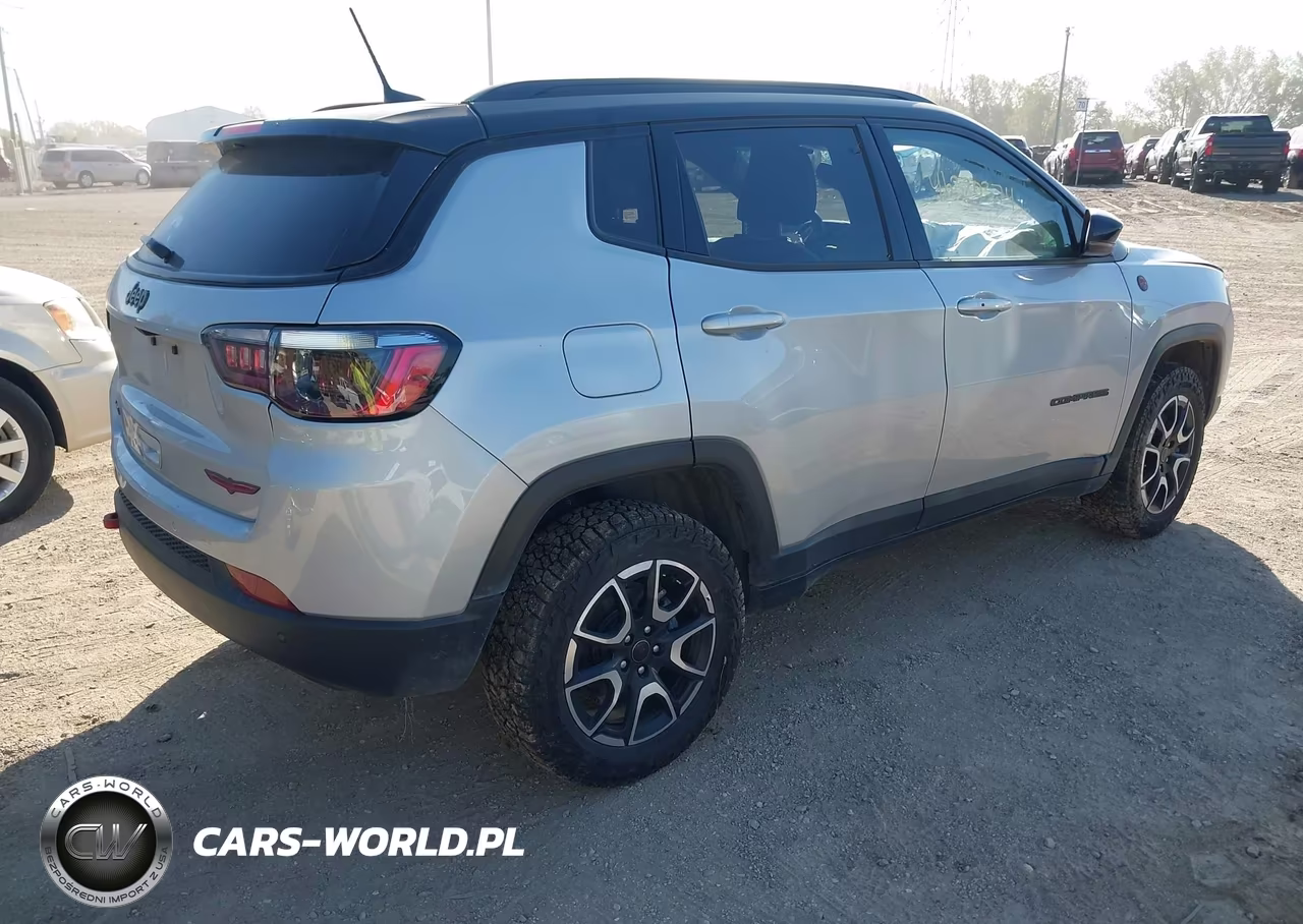 2025 Jeep Compass Trailhawk 4X4 VIN:3C4NJDDN0ST621714 - 4