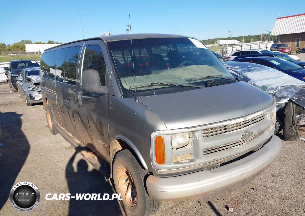 2001 Chevrolet Express G3500 VIN:1GAHG39R811223263 - 1