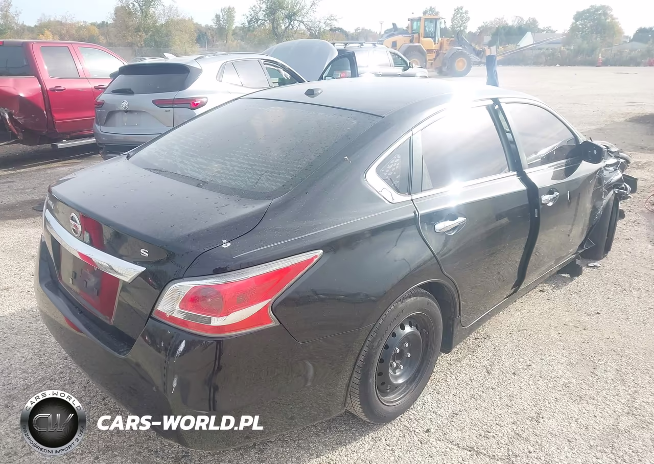 2015 Nissan Altima 2.5 S VIN:1N4AL3AP9FN919599 - 4