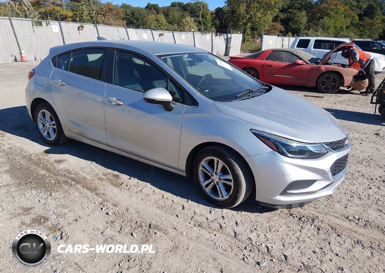 2018 Chevrolet Cruze Lt Auto – zdjęcie 1 z 16