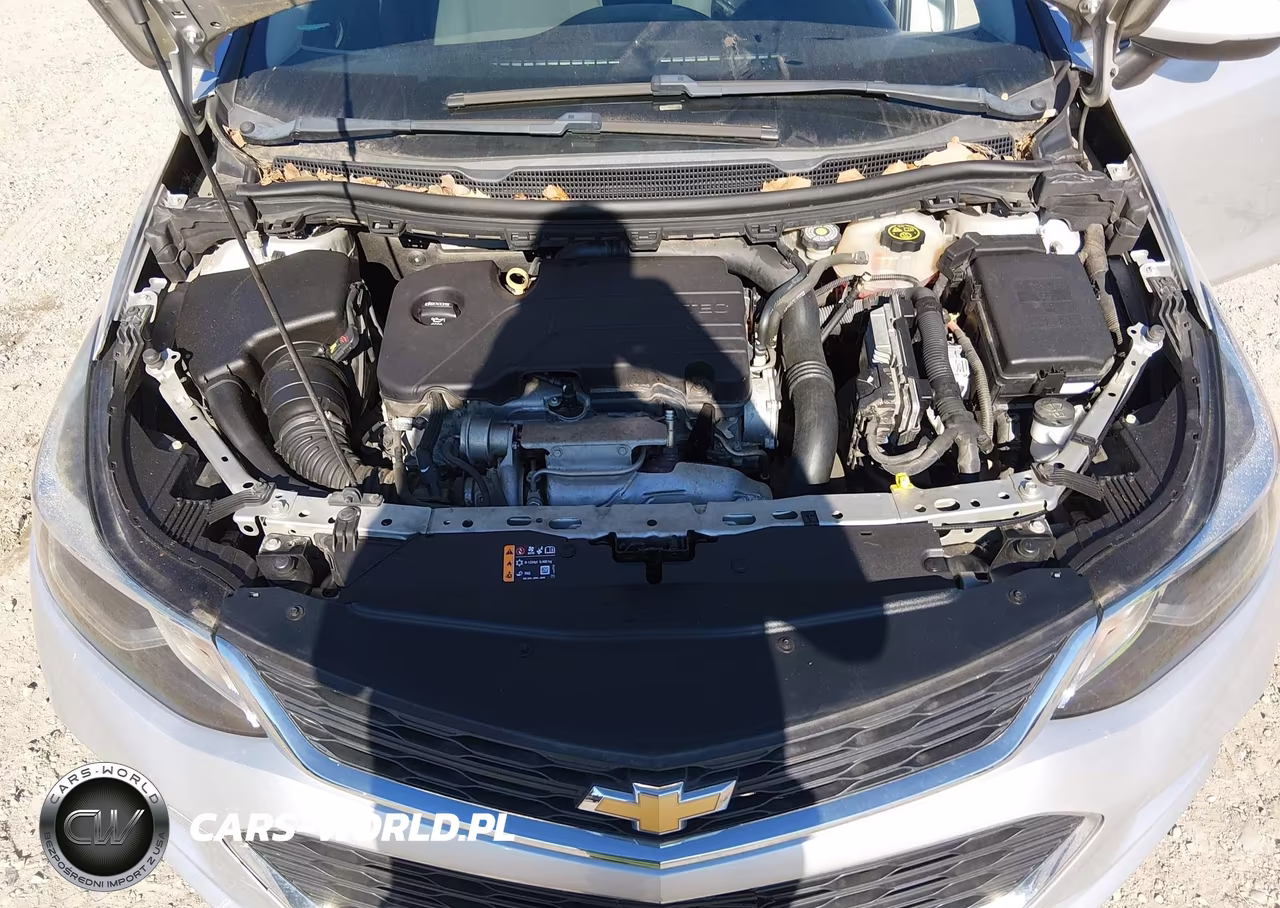 2018 Chevrolet Cruze Lt Auto VIN:3G1BE6SM3JS655169 - 10