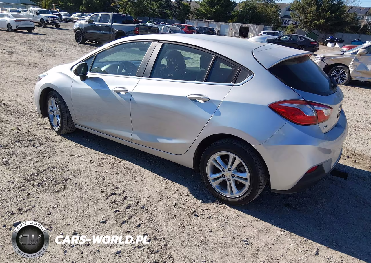 2018 Chevrolet Cruze Lt Auto VIN:3G1BE6SM3JS655169 - 3