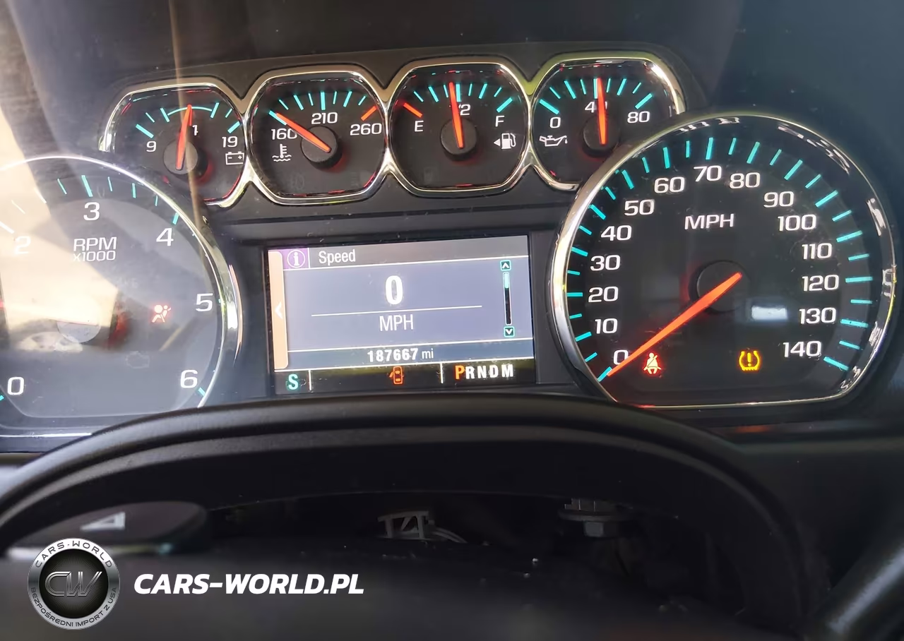 2015 Chevrolet Tahoe Ls VIN:1GNSCAKC8FR727900 - 7