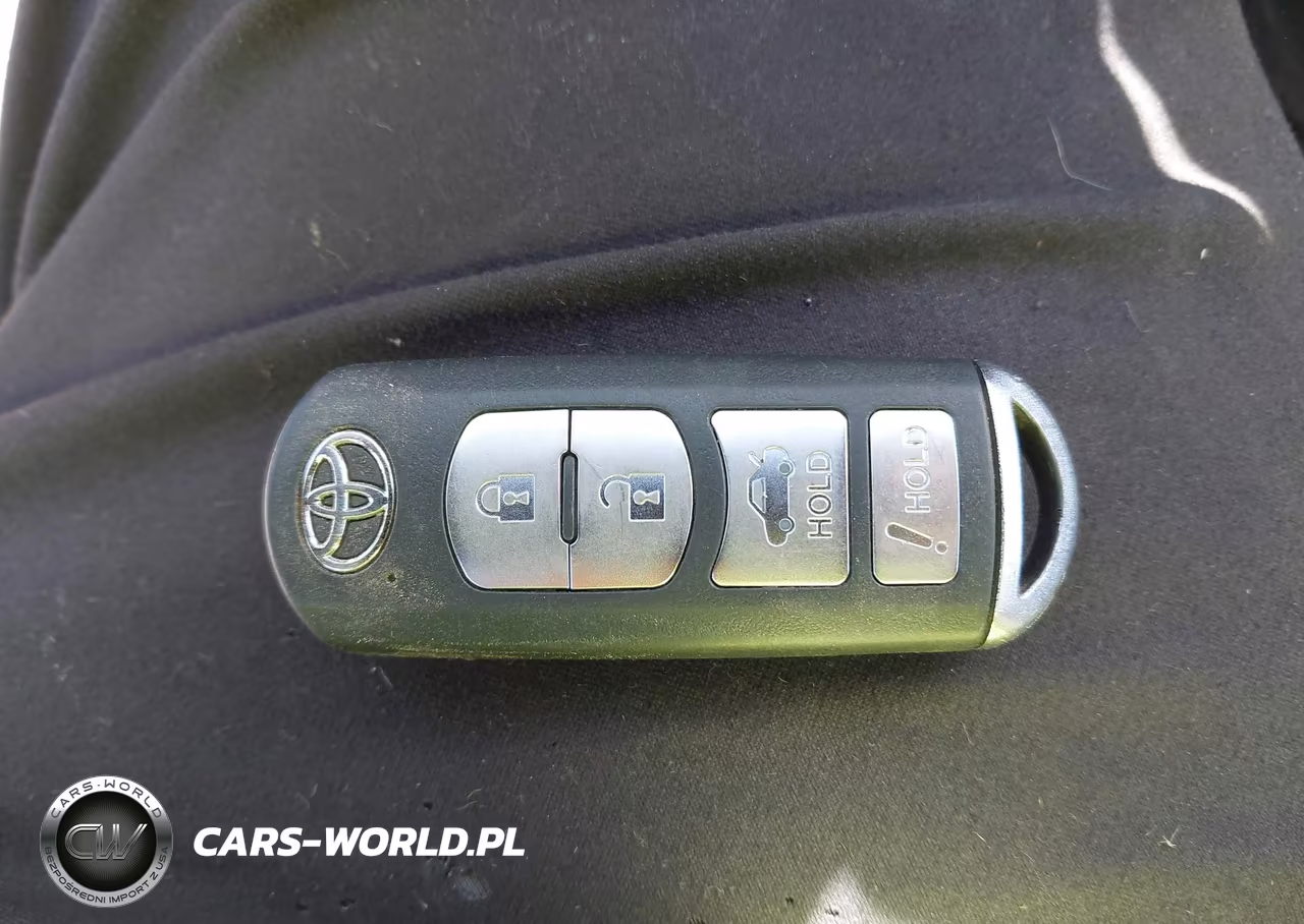 2017 Toyota Yaris Ia VIN:3MYDLBYV5HY188179 - 11