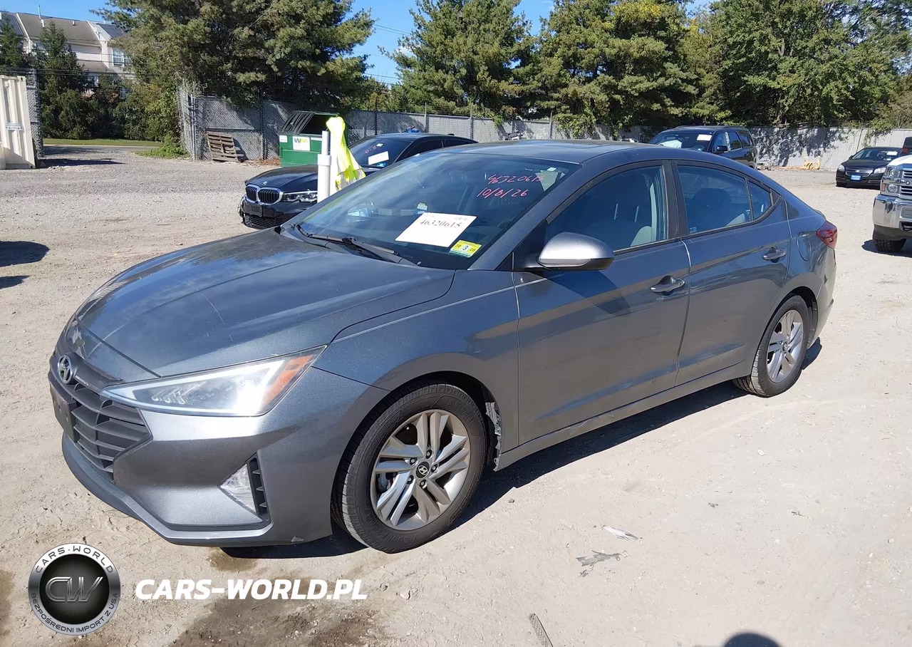 2019 Hyundai Elantra Value Edition VIN:KMHD84LF4KU812300 - 2