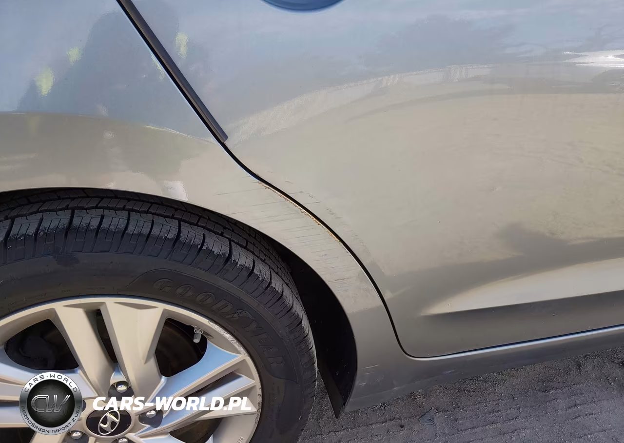 2019 Hyundai Elantra Value Edition VIN:KMHD84LF4KU812300 - 6