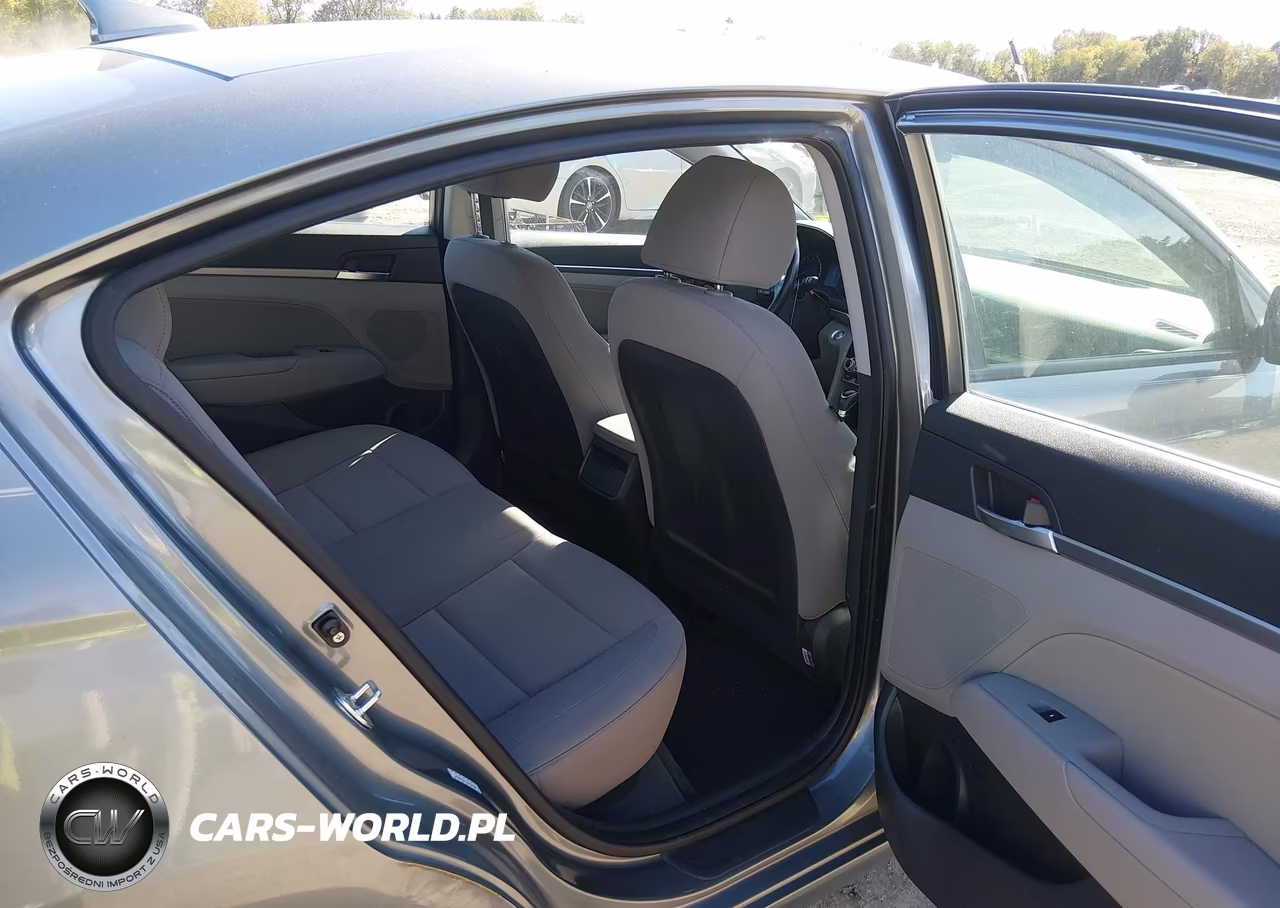 2019 Hyundai Elantra Value Edition VIN:KMHD84LF4KU812300 - 8