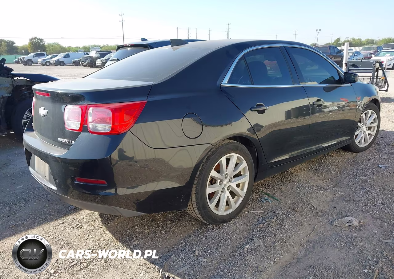 2015 Chevrolet Malibu Ls VIN:1G11B5SL3FF341961 - 4