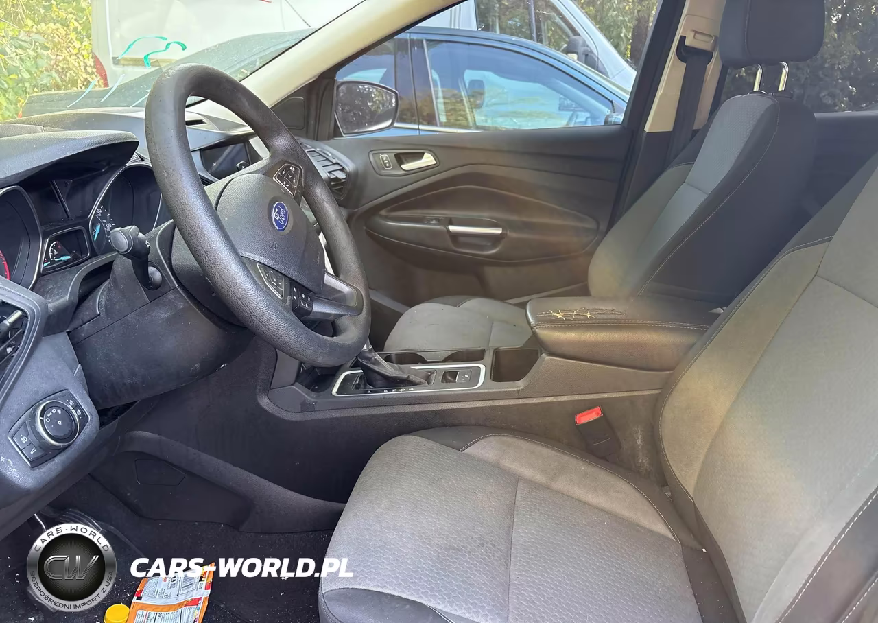 2017 Ford Escape Se VIN:1FMCU9G98HUC98260 - 5