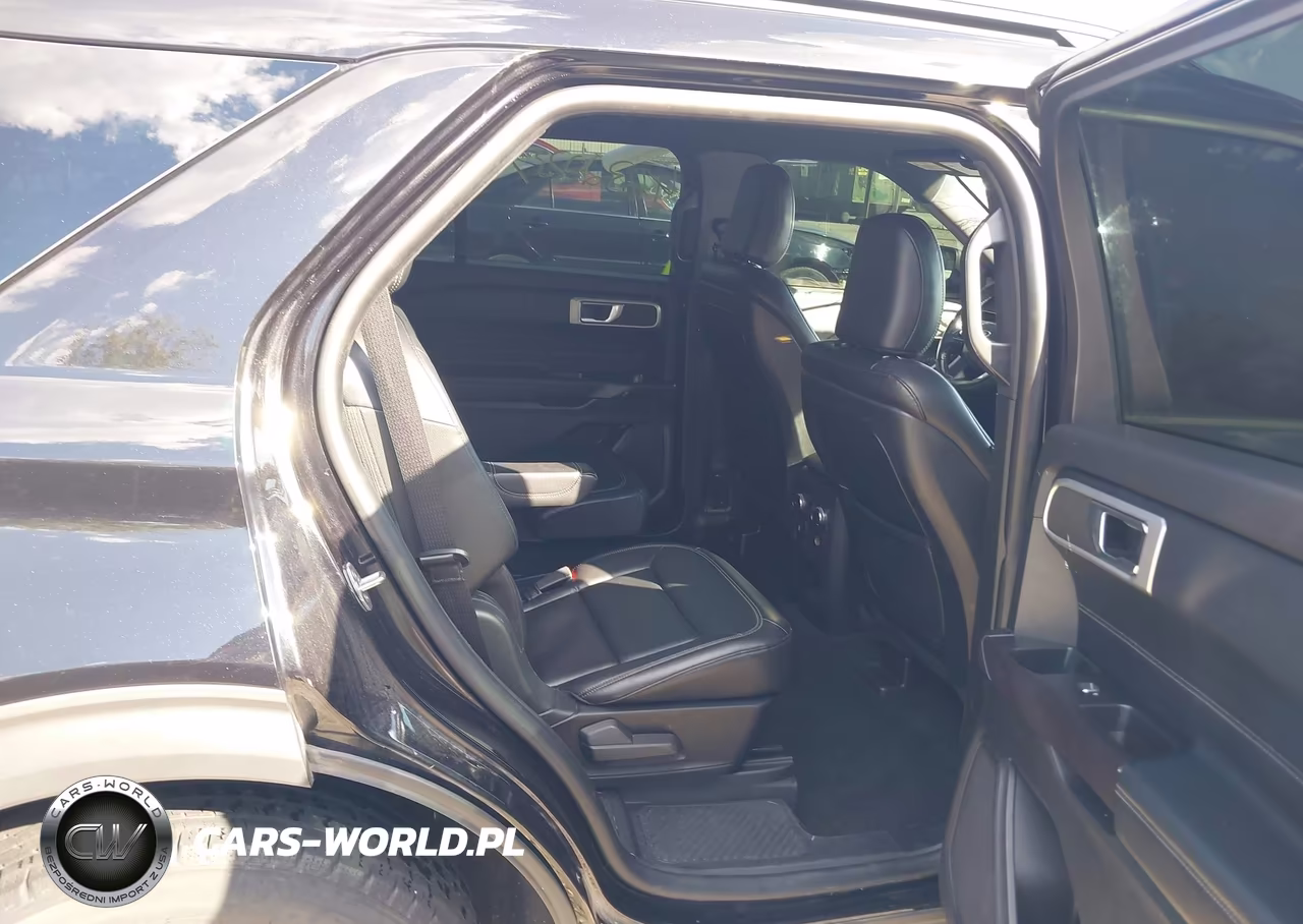2020 Ford Explorer Xlt VIN:1FMSK8DH1LGA26129 - 8
